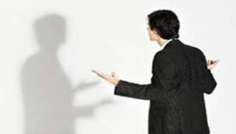 روانشناسی حرف زدن انسان با خودش