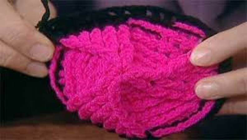 آموزش قلاب بافی کلاه پشمی