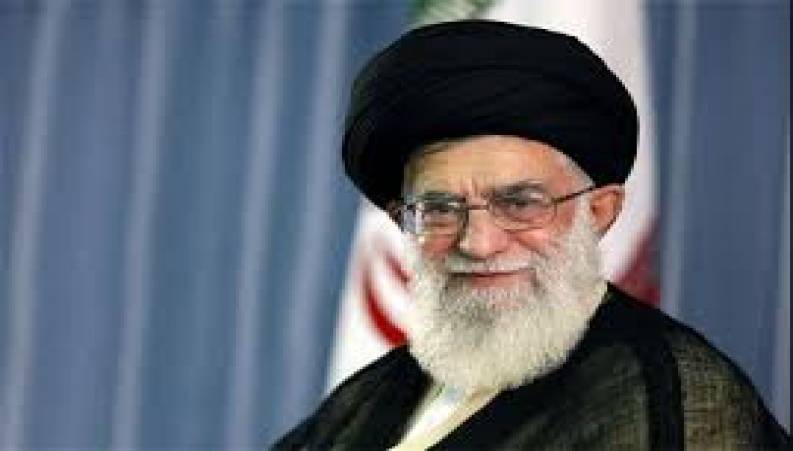 رهبر : از همان اول حامی پایان نامه های دانشجویان باشید