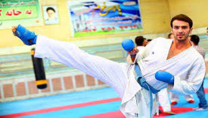 کسب مدال طلای بهمن عسگری در مسابقات کاراته جهان