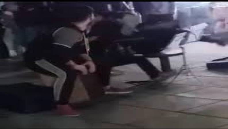 برخورد بی ادبانه با نوازندگان رشتی