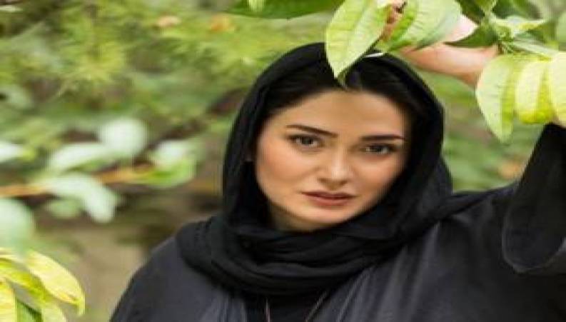 خواستگاران مینا وحید