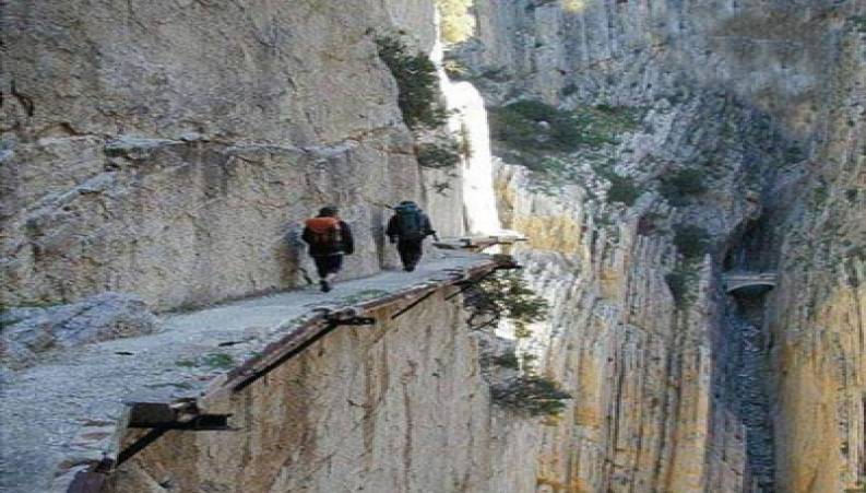 خطرناک ترین گذرگاه جهان