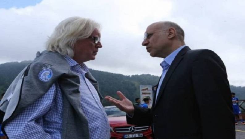 سلفی شفر با هواداران