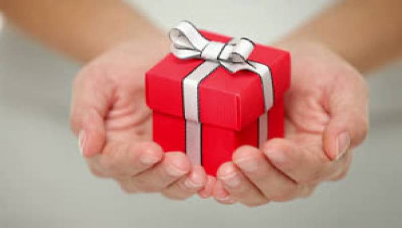 سوپرایز جالب استاد توسط دانش جویان علاقمند به او