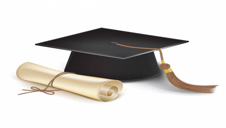 شادی بسیار عجیب یک دانشجو در مراسم فارغ التحصیلی