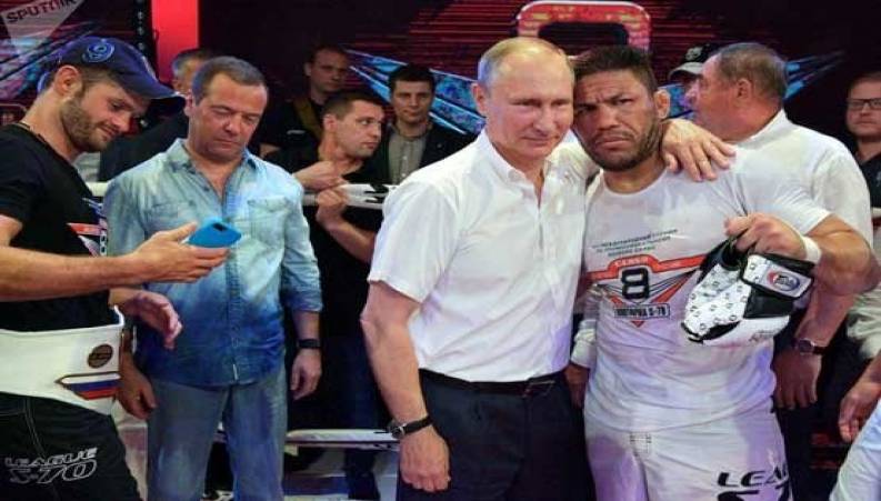 کیک پزی فوق العاده قهرمان بوکس