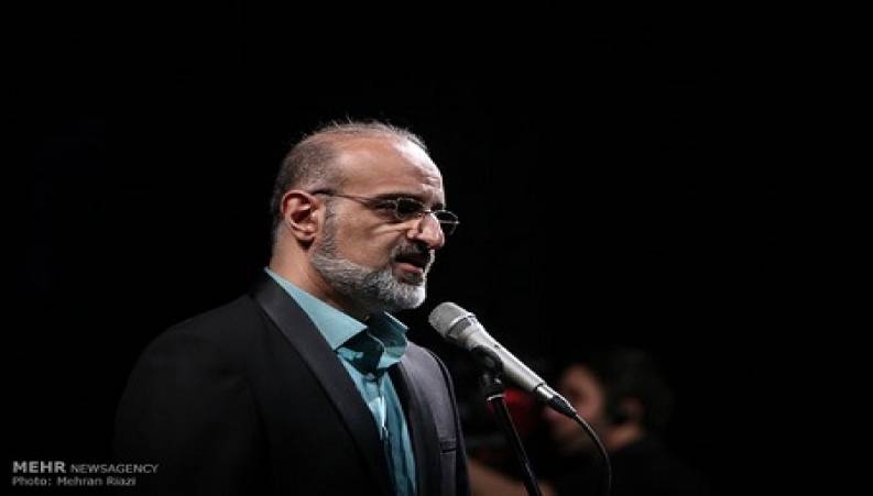 محمد اصفهانی در روز تولدش توسط خادمان امام رضا مورد تجلیل قرار گرفت