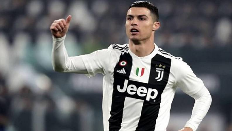 واکنش دوقلوهای رونالدو به گل زدن پدرشان