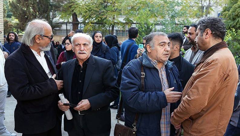 مراسم تشییع پیکر ابراهیم آبادی با حضور چهره ها 