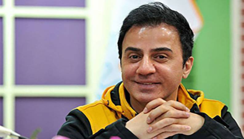 داریوش فرضیایی (عموپورنگ) و مادرش در برنامه زنده علی ضیاء