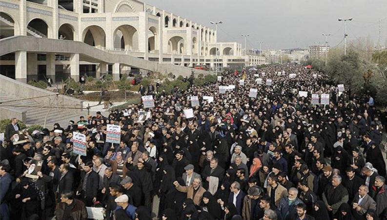 راهپیمایی نمازگزاران تهرانی در محکومیت ترور سردار سلیمانی ( 2 )