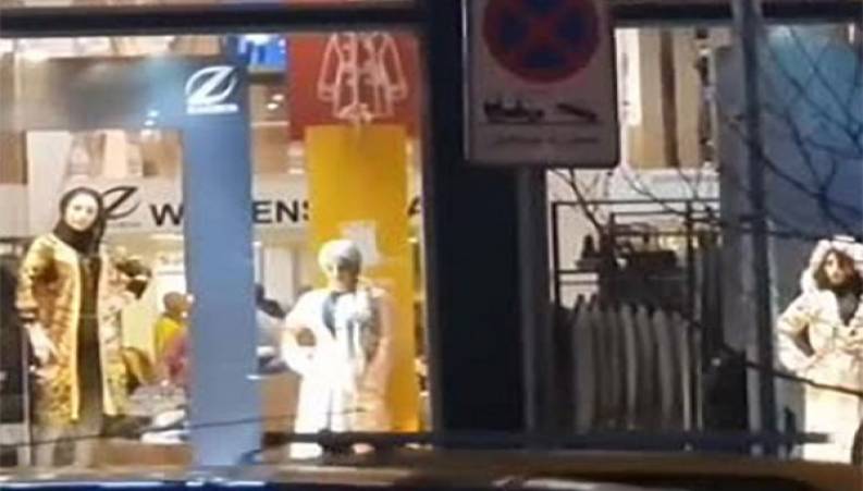  ماجرای مانکن‌های انسانی دختر در خیابان ولیعصر