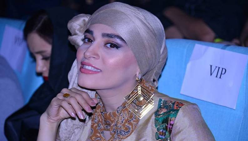 اندیشه فولاوند دوباره شعر سرود و حاشیه ساخت