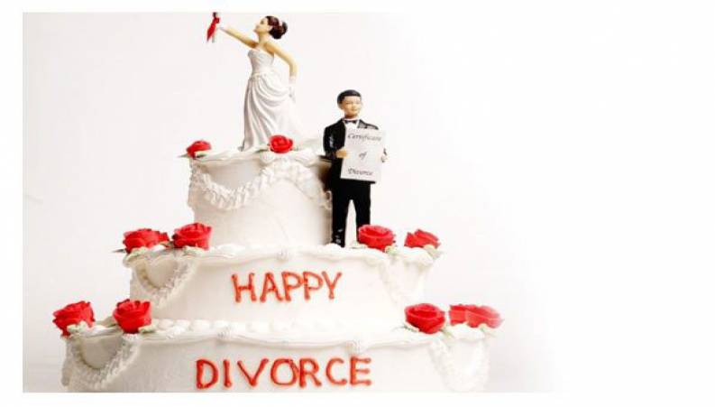  جشن طلاق زن مشهور عربستانی