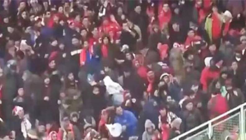 حواشی دردناک و تاسف‌بار دیدار پرسپولیس و تراکتور 