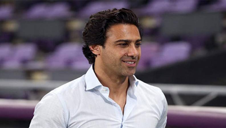 ماجرای نپوشیدن گرمکن استقلال توسط فرهاد مجیدی