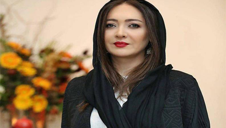 پاک کردن رژ لب نیکی کریمی در جشنواره سوژه عکاسان شد 