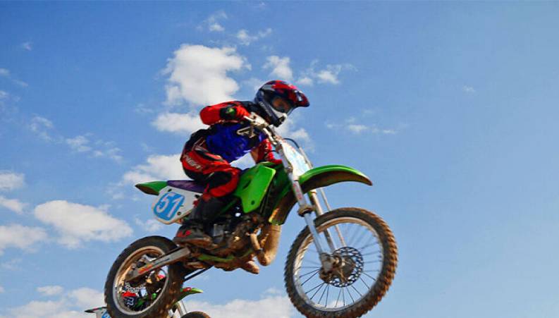 موتورسواری دختران در تهران