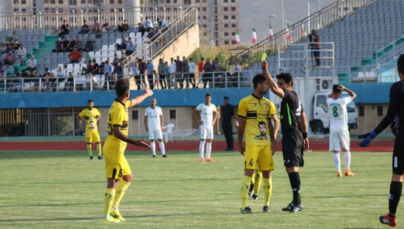 کتک‌کاری جنجالی در مسابقه لیگ دسته یک و ورود یگان ویژه