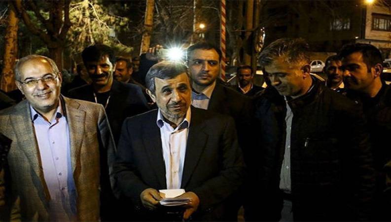  آموزش ساخت ماسک با دستمال کاغذی توسط احمدی نژاد