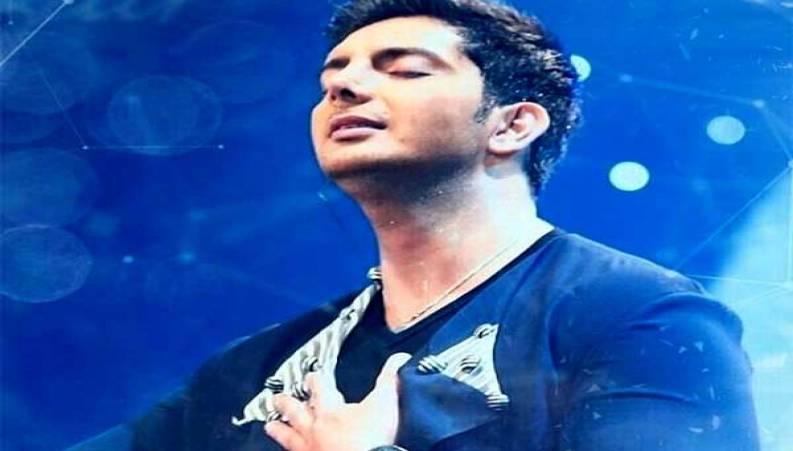 غوغای فرزاد فرزین  با تغییر چهره در کنسرت ماسک