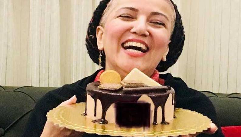 تولد 51 سالگی  پانته آ بهرام همراه با تبریک پدر  برادر و خواهرش