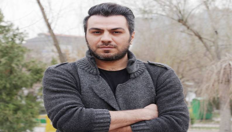 اجرای زنده گرشا رضایی خواننده  در غم از دست دادن مادرش