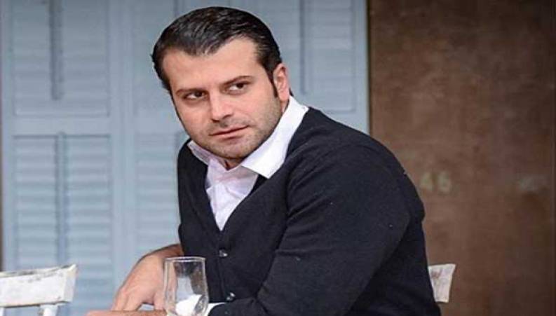 خوانندگی روزبه حصاری بچه مهندس در برنامه نوروزی