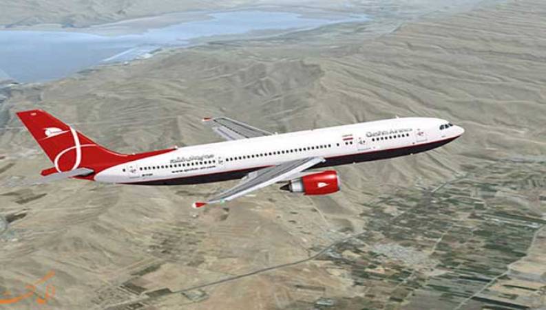 ایستادن مسافران پرواز آبادان-مشهد در راهروی هواپیما زمان پرواز