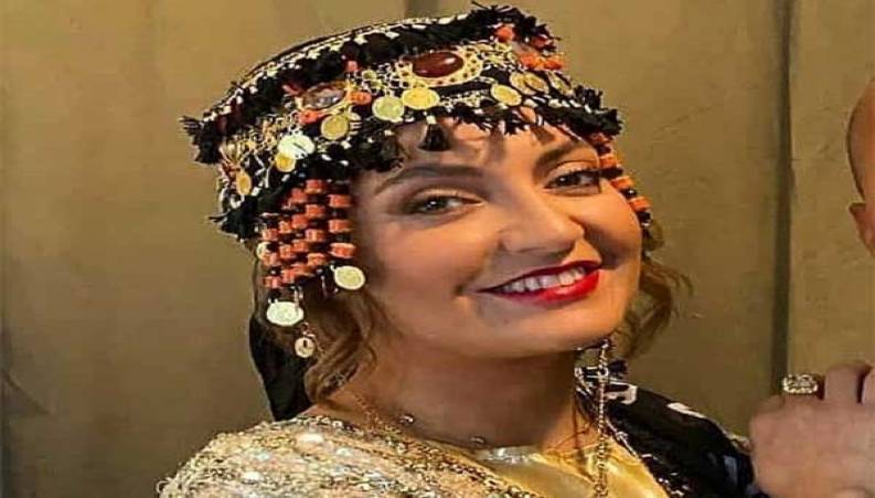 تبریک سال نو مهناز افشار به زبان فارسی و انگلیسی