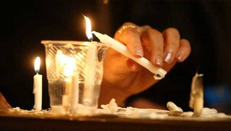 صحبت های پدر آزاده نامدای در مراسم شام غریبان دخترش