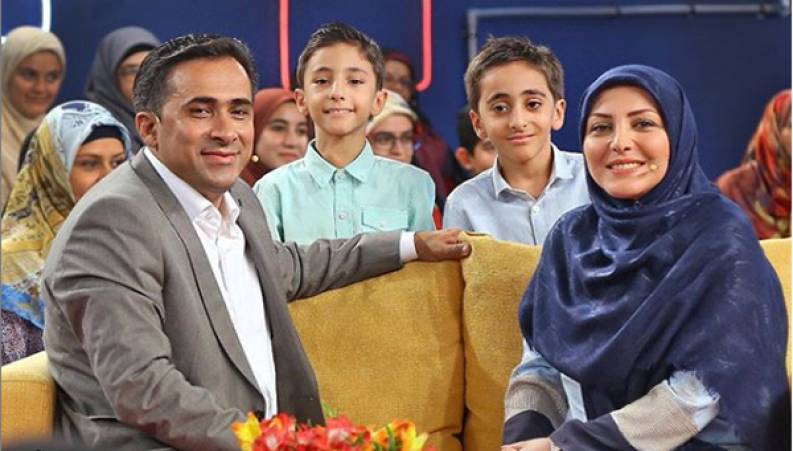 شوخی عاشقانه المیرا شریفی مقدم مجری شبکه خبر با همسرش