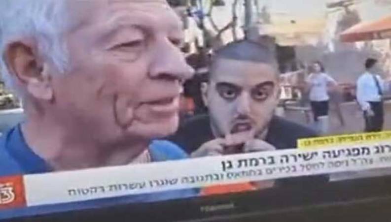 شکلک درآوردن عجیب یک صهیونیست در پخش زنده تلویزیون!