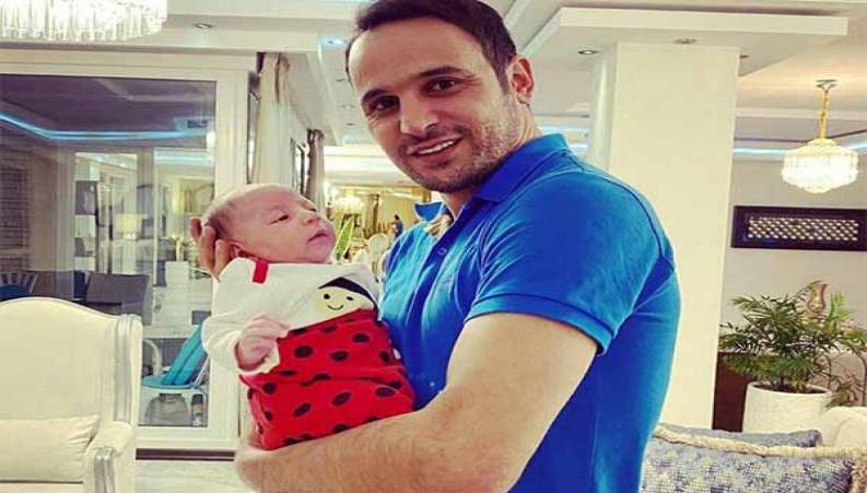 جشن ٩ ماهگى پسر جذاب آرش برهانی شاهان در رستوران