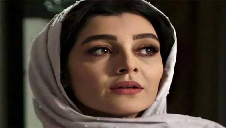 سانسور ‌عجیب در سریال «گیسو» این بار لباس ساره بیات 