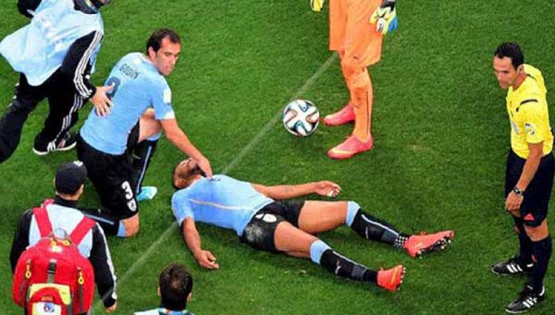 ۷ ایست قلبی بازیکنان فوتبال در مسابقه + فیلم 