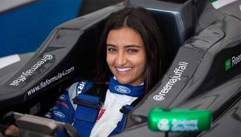 ریما جفالی 29 ساله  زن راننده عربستانی فرمول ۳ به مرحله بعد صعود کرد