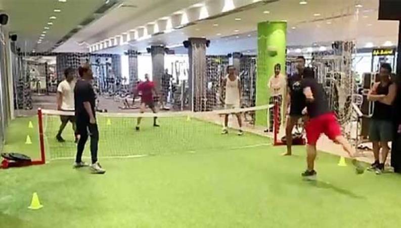 تنیس‌فوتبال محمدرضا گلزار و به همراه رامین رضاییان و رفقا 