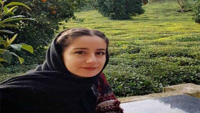 نصب تندیس نرجس خانعلی‌زاده نخستین قربانی کرونا از کادر پزشکی در گیلان 