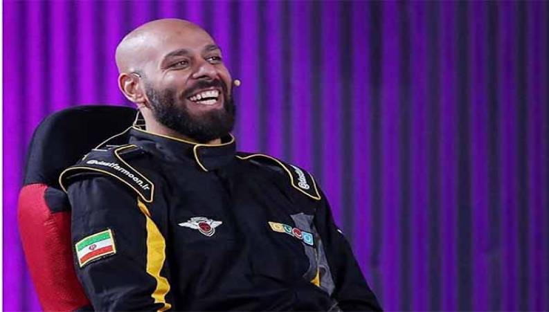 گریه های مادر ارشا اقدسی و التماس دعا برای سلامتی پسرش