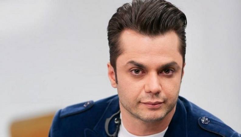 سورپرایز جشن تولد با حال برای آرش ظلی پور مجری از طرف دوستانش