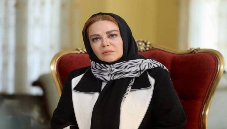 سکانس حذف شده خواستگاری هومن سیدی از بهاره رهنما در سریال گیسو