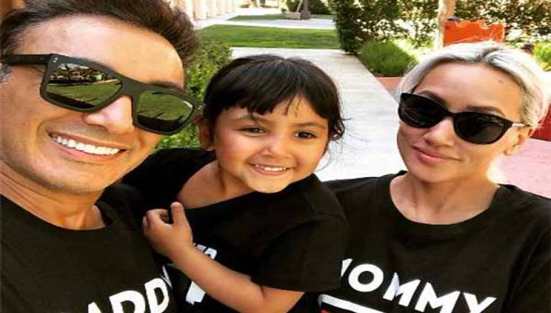 ویالون زدن ملینا دختر شادمهر عقیلی همراه مربی اش