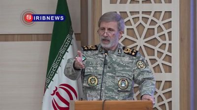فرمانده کل ارتش خطاب به ترامپ: غلط می‌کنی می‌گویی تنگه هرمز برای آمریکاست