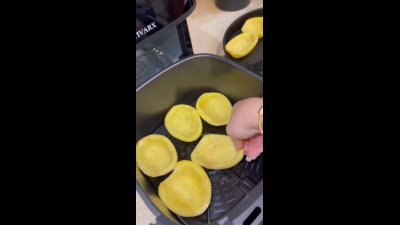 آموزش پخت سیب‌زمینی شکم‌پر با فیله مرغ و اسفناج در ایرفرایر | سیب زمینی شکم | طرز تهیه…