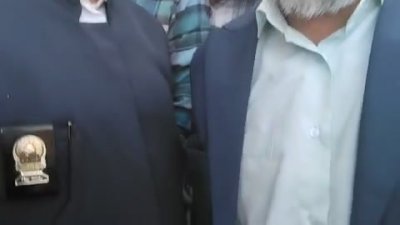 تشابه نام عجیب خادم حرم امام رضا با اکبر عبدی؛ واکنش‌ها و فیلم