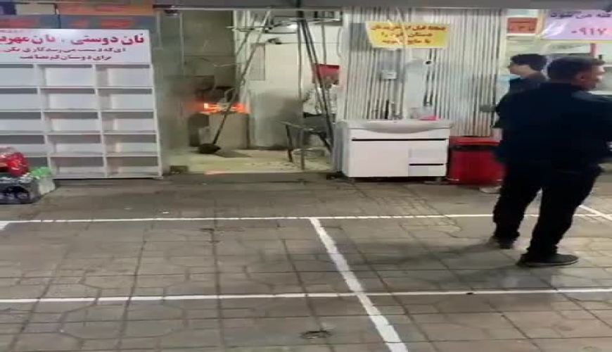 اقدام جالب یک نانوایی در شیراز برای مبارزه با کرونا 