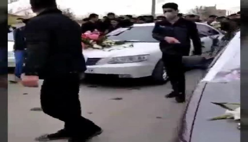 مراسم تشیع در اصفهان با جمعیت چند هزارنفری