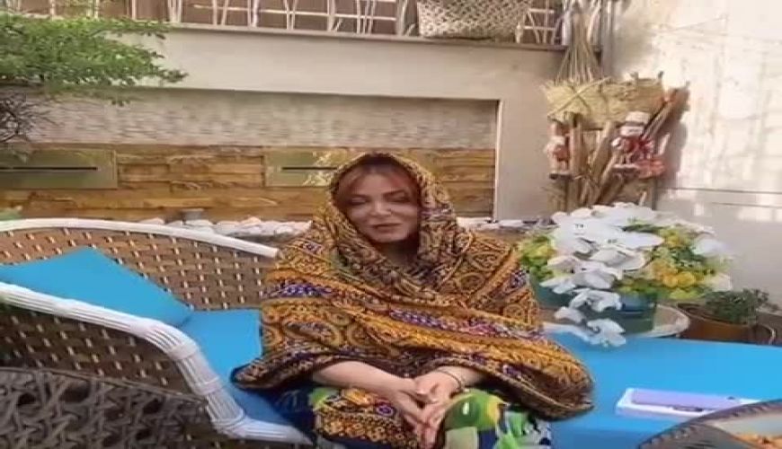 راه اندازی کمپین خود خودت باش بهاره رهنما 